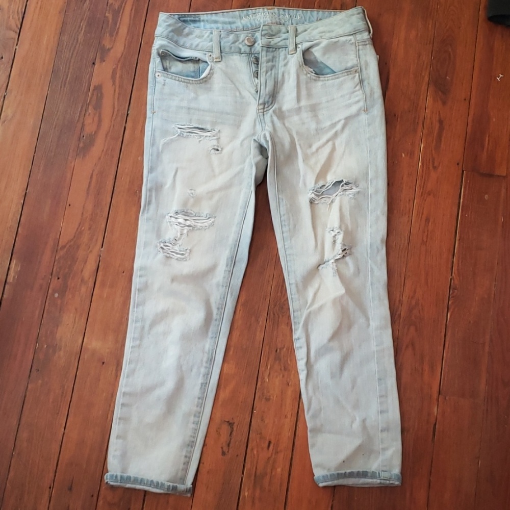 AE Boyfriend Jeans